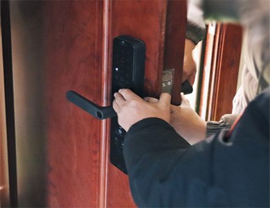 西藏24小时上门开锁公司